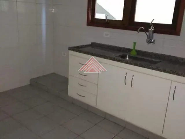 Casa com 100m² 1 quarto e 1 banheiro, para alugar, no bairro Vila Magini em Mauá