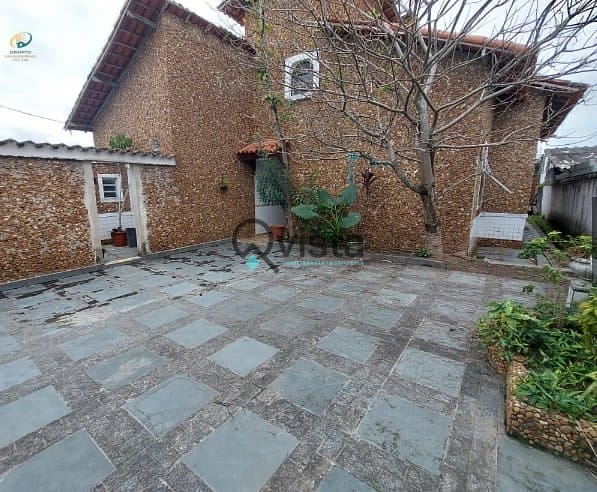 Casa, 4 quartos, 224 m² - Foto 2