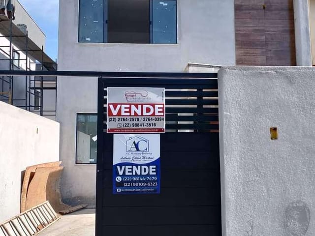 Casa 5 quartos e 3 banheiros, à venda, no bairro Recreio em Rio das Ostras