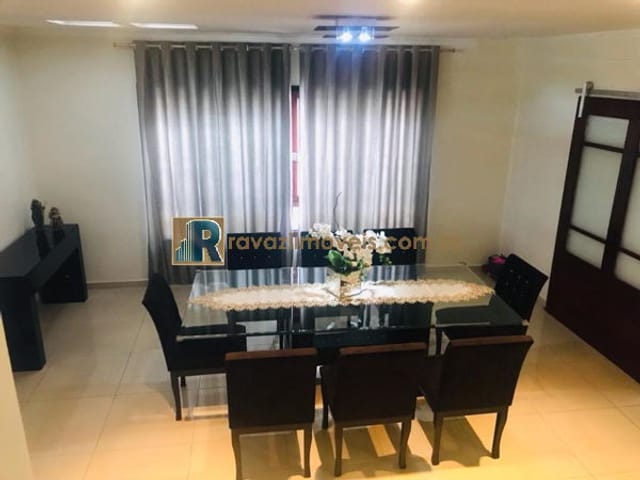 Casa com 300m², à venda, no bairro Jardim Lago Azul em Louveira