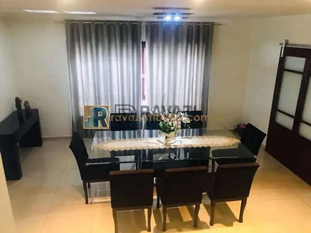 Casa com 300m², à venda, no bairro Jardim Lago Azul em Louveira