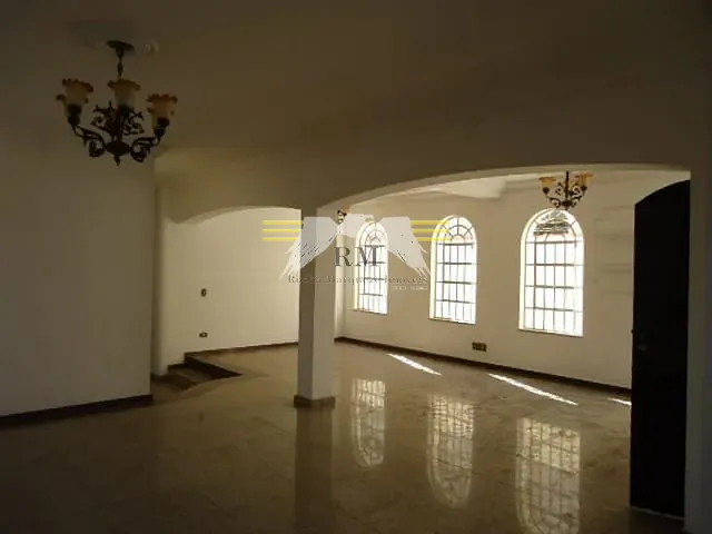 Casa com 530m² 4 quartos e 2 banheiros, à venda, no bairro Vila Frezzarin em Americana