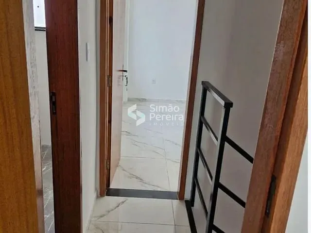 Casa 2 quartos e 2 banheiros, à venda, no bairro Nova Era em Juiz de Fora