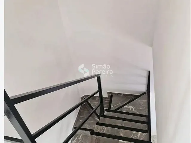 Casa 2 quartos e 2 banheiros, à venda, no bairro Nova Era em Juiz de Fora
