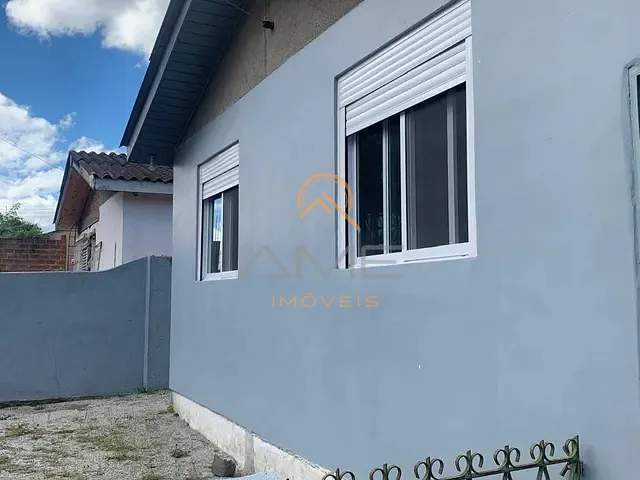 Casa 2 quartos e 1 banheiro, à venda, no bairro Fragata em Pelotas