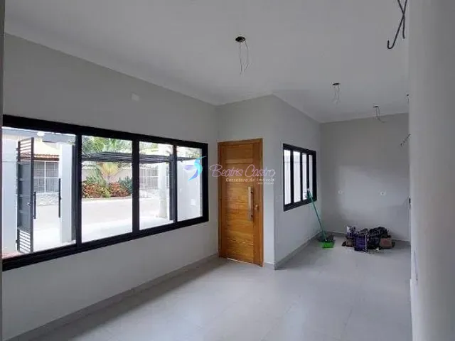 Casa com 130m² 2 quartos e 3 banheiros, à venda, no bairro Jardim dos Pinheiros em Atibaia