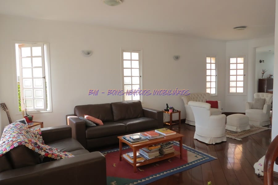 Casa à venda com 4 quartos, 300m² - Foto 8