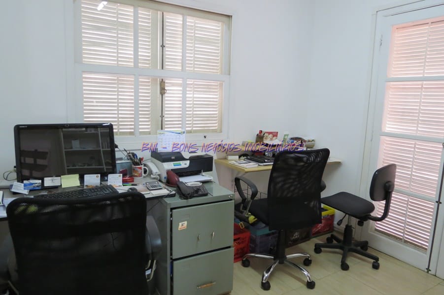 Casa à venda com 4 quartos, 300m² - Foto 17