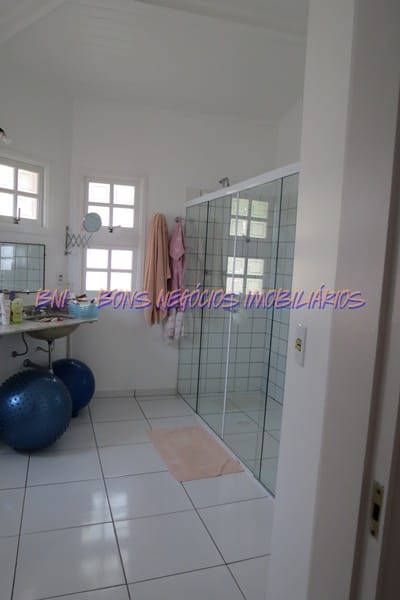 Casa à venda com 4 quartos, 300m² - Foto 25