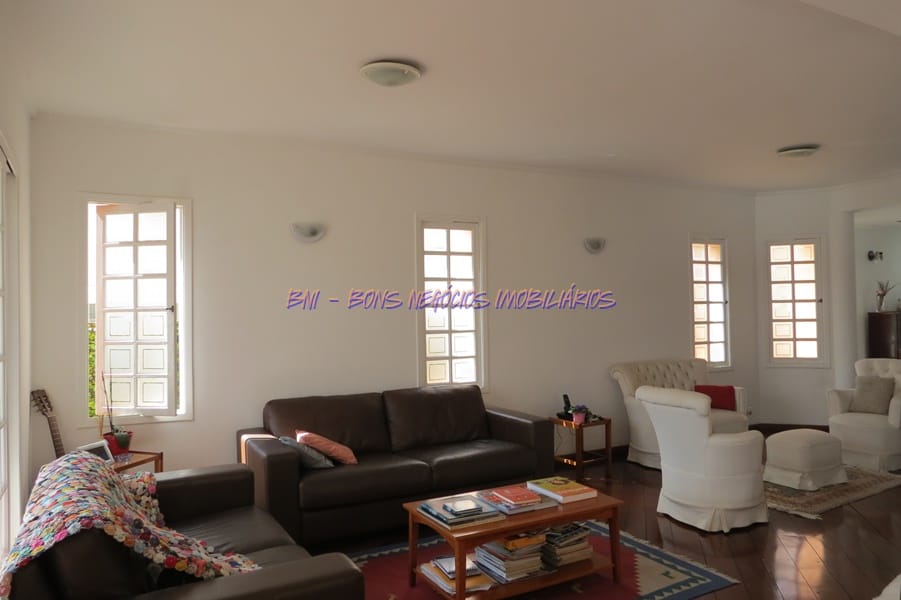 Casa à venda com 4 quartos, 300m² - Foto 9