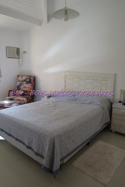 Casa à venda com 4 quartos, 300m² - Foto 22