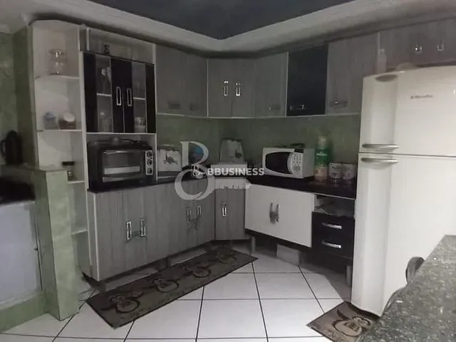 Casa com 180m² 5 quartos e 3 banheiros, à venda, no bairro parque guarus em campos dos goyytacazes