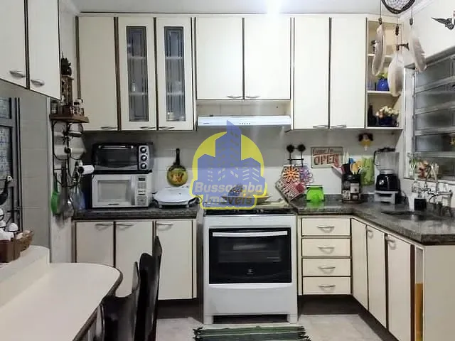 Casa com 216m² 4 quartos e 2 banheiros, à venda, no bairro Santo Antônio em Osasco