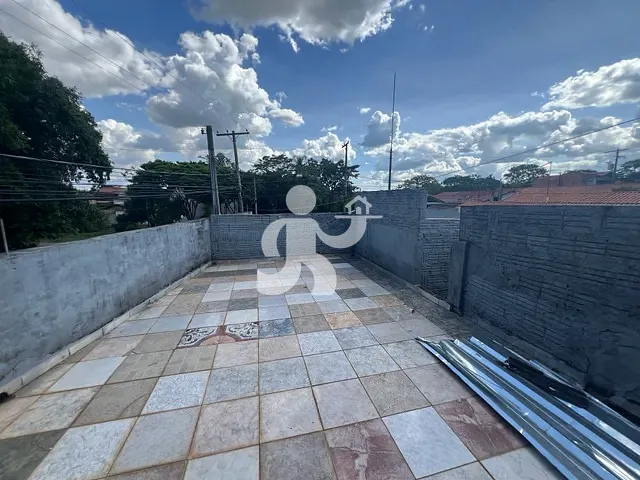 Casa com 299m² 3 quartos e 2 banheiros, para alugar, no bairro Parque Orlanda II em Piracicaba