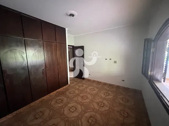 Casa com 299m² 3 quartos e 2 banheiros, para alugar, no bairro Parque Orlanda II em Piracicaba