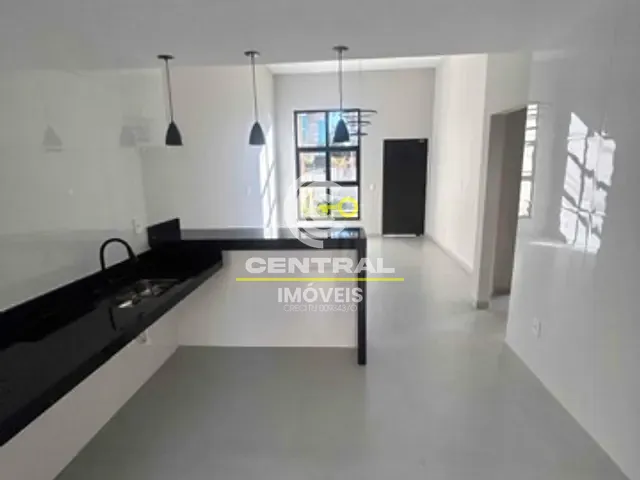 Casa 3 quartos e 2 banheiros, à venda, no bairro Ampliação em Itaboraí