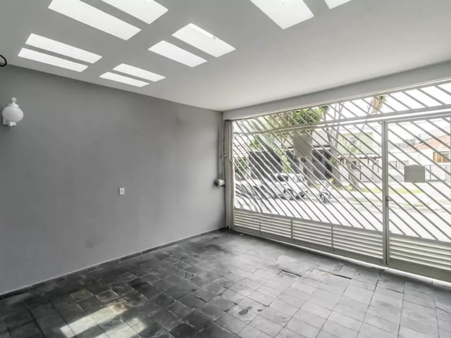Casa 2 quartos e 2 banheiros, à venda, no bairro Vila São Francisco (Zona Leste) em São Paulo