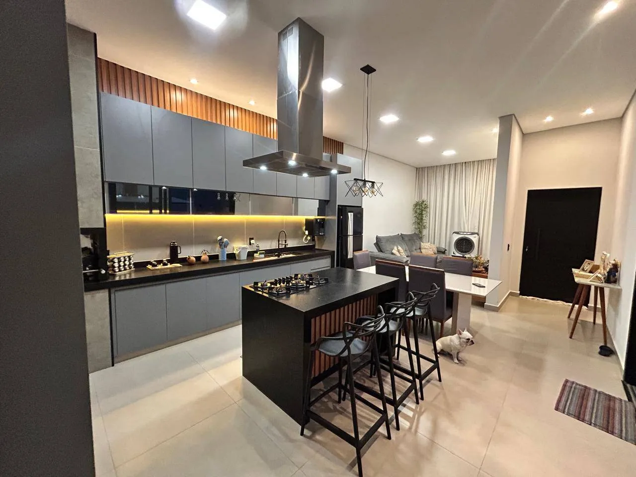 Casa, 3 quartos, 171 m² - Foto 2