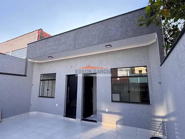 Casa 2 quartos e 1 banheiro, à venda, no bairro Jardim Santa Madre Paulina em Sorocaba