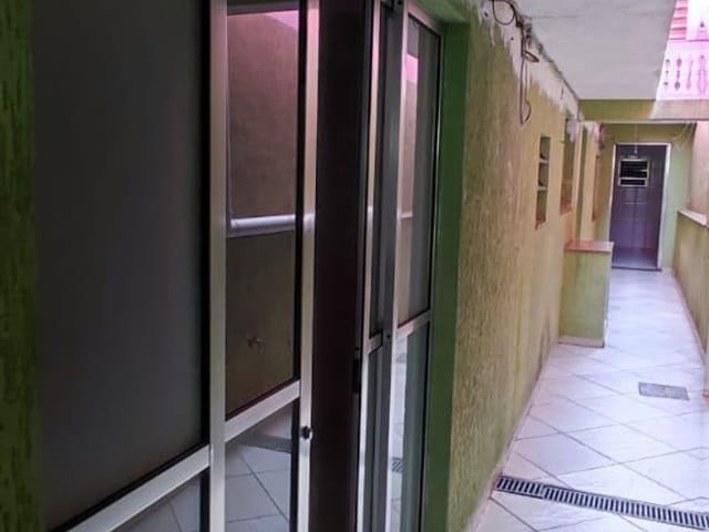 Casa com 100m² 2 quartos e 1 banheiro, para alugar, no bairro Jardim Aricanduva em São Paulo