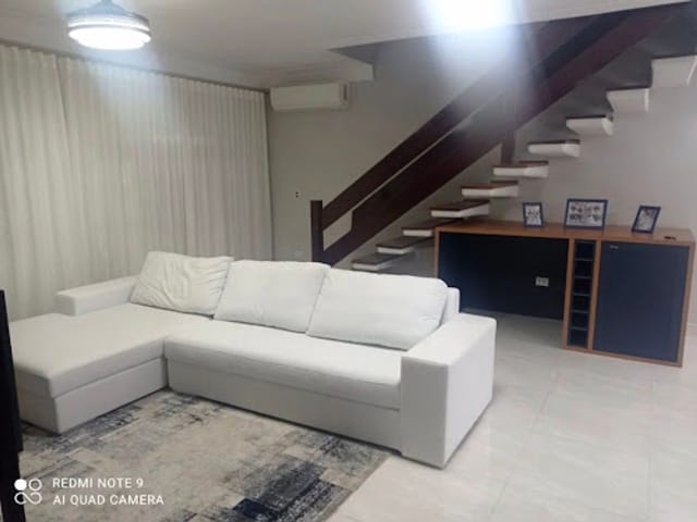 Casa com 250m² 4 quartos e 5 banheiros, à venda, no bairro Jardim das Indústrias em São José dos Campos