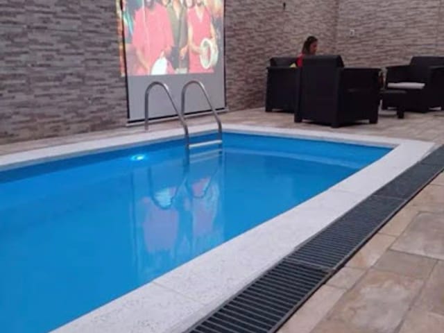 Casa com 250m² 4 quartos e 5 banheiros, à venda, no bairro Jardim das Indústrias em São José dos Campos