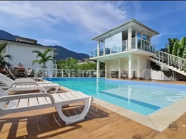 Casa 3 quartos e 3 banheiros, à venda, no bairro Maresias em São Sebastião