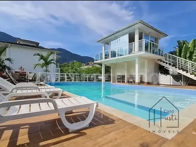 Casa 3 quartos e 3 banheiros, à venda, no bairro Maresias em São Sebastião