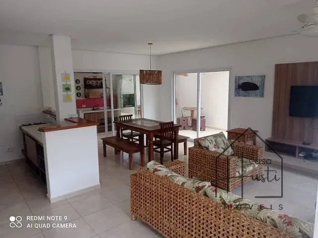 Casa 3 quartos e 3 banheiros, à venda, no bairro Maresias em São Sebastião