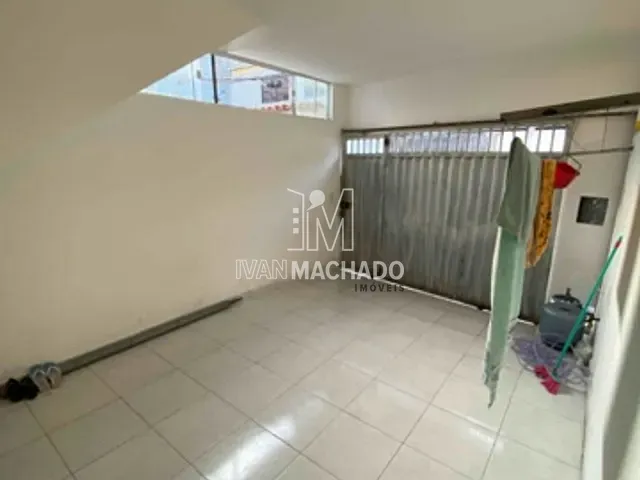 Casa 2 quartos e 1 banheiro, à venda, no bairro Rosário de Fátima em Serra