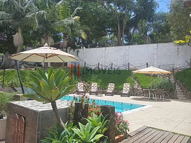 Casa com 851m² 3 quartos e 4 banheiros, à venda, no bairro Bairro Canedos em Piracaia