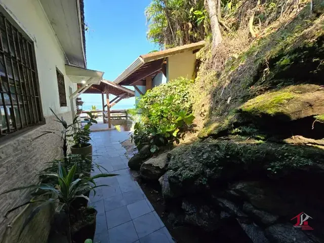 Casa 3 quartos e 2 banheiros, à venda, no bairro Praia dos Sonhos em Itanhaém