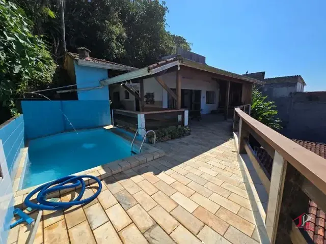Casa 3 quartos e 2 banheiros, à venda, no bairro Praia dos Sonhos em Itanhaém