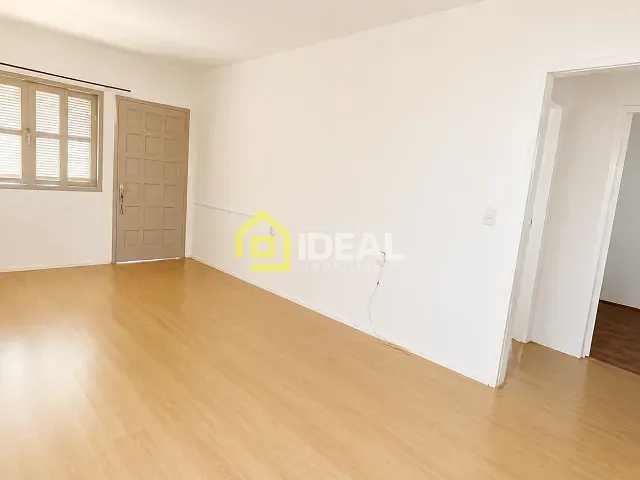 Casa 3 quartos e 2 banheiros, para alugar, no bairro Cinquentenário em Concórdia
