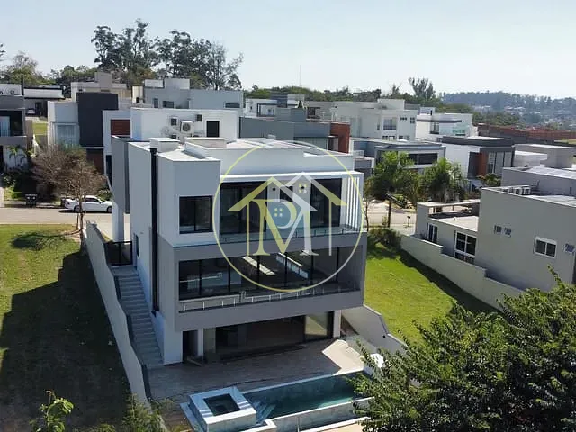 Casa com 411m² 4 quartos e 4 banheiros, à venda, no bairro Alphaville Nova Esplanada em Votorantim