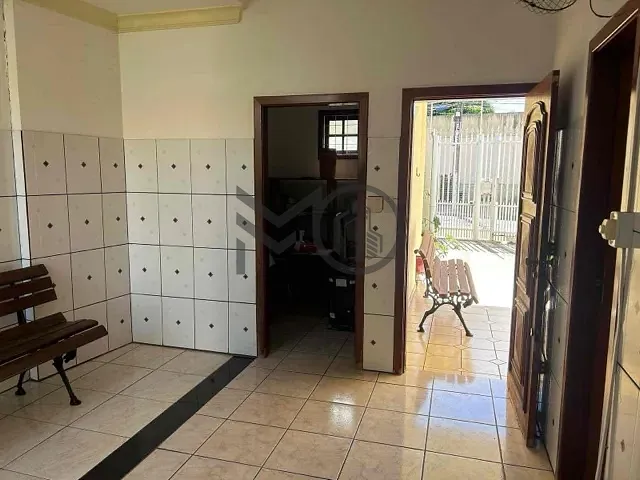 Casa com 366m² 4 quartos e 5 banheiros, à venda, no bairro Jardim Itália em Cuiabá