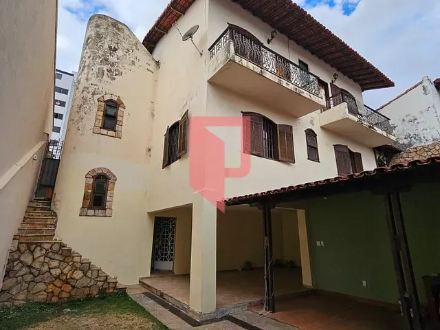 Casa 4 quartos e 4 banheiros, à venda, no bairro Caiçaras em Belo Horizonte