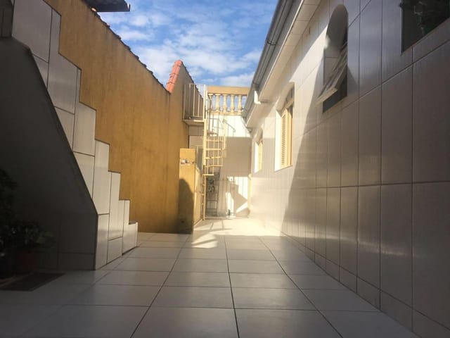 Casa com 125m² 3 quartos e 2 banheiros, à venda, no bairro Vila Menck em Osasco