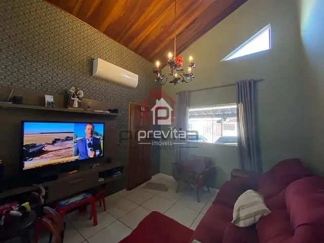 Casa com 125m² 2 quartos e 2 banheiros, à venda, no bairro Vista Alegre em Taubaté