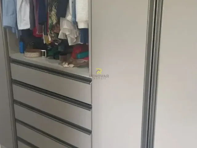 Casa com 250m² 3 quartos e 3 banheiros, à venda, no bairro Boqueirão em Guarapuava