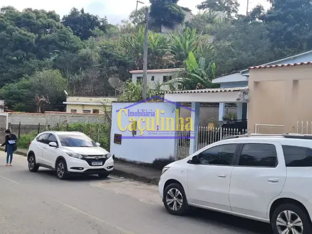 Casa com 1m² 2 quartos e 1 banheiro, à venda, no bairro Parque Santana em Barra do Piraí
