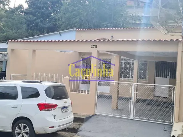 Casa com 1m² 2 quartos e 1 banheiro, à venda, no bairro Parque Santana em Barra do Piraí