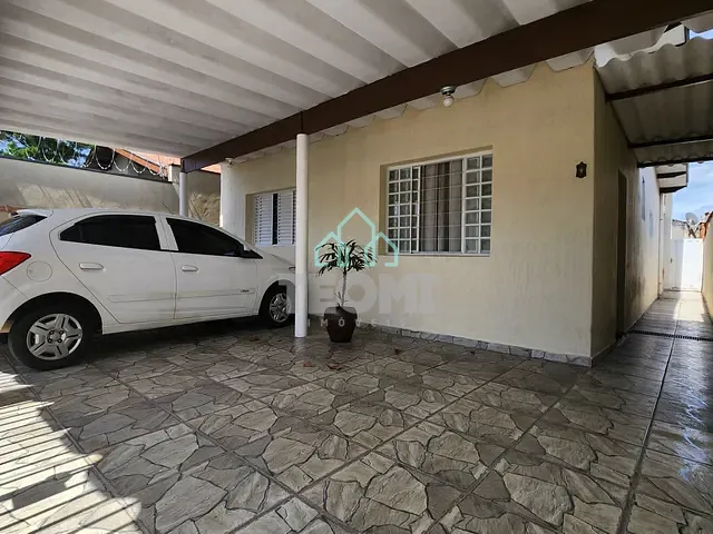 Casa com 242m² 3 quartos e 2 banheiros, à venda, no bairro Jardim Maria Augusta em Taubaté