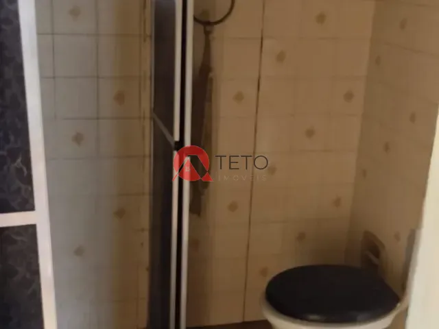 Casa 3 quartos e 1 banheiro, para alugar, no bairro Vila Esperança em Maringá