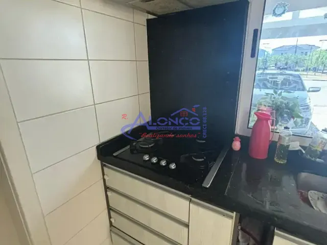 Casa com 140m² 3 quartos e 2 banheiros, para alugar, no bairro Condomínio Residence Club em Jacareí