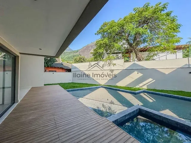 Casa com 670m² 5 quartos e 8 banheiros, à venda, no bairro Itanhangá em Rio de Janeiro