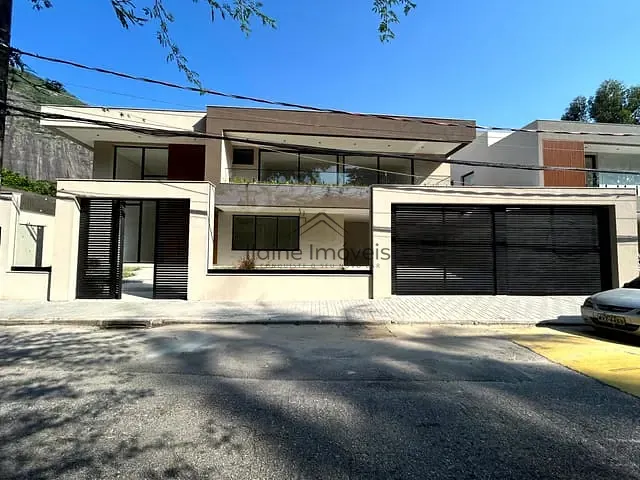 Casa com 670m² 5 quartos e 8 banheiros, à venda, no bairro Itanhangá em Rio de Janeiro