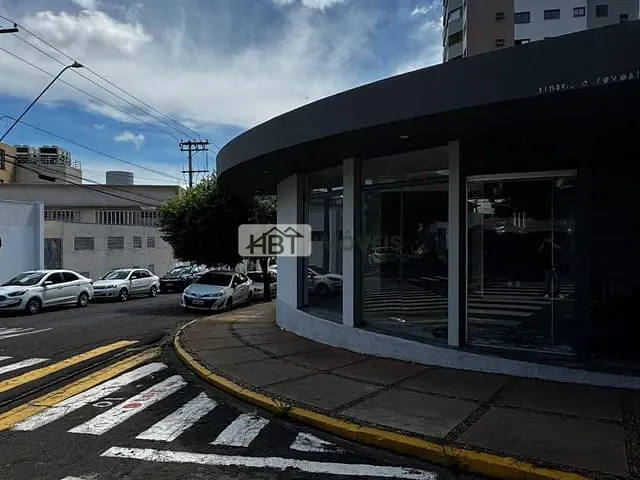 Casa 4 quartos e 6 banheiros, à venda ou para alugar, no bairro Jardim Nasralla em Bauru