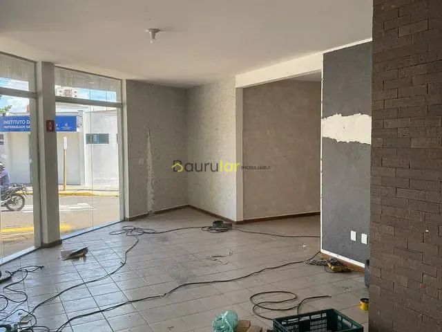Casa 4 quartos e 6 banheiros, à venda ou para alugar, no bairro Jardim Nasralla em Bauru