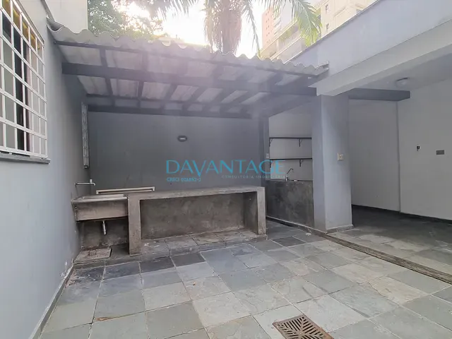 Casa com 207m², para alugar, no bairro Real Parque em São Paulo